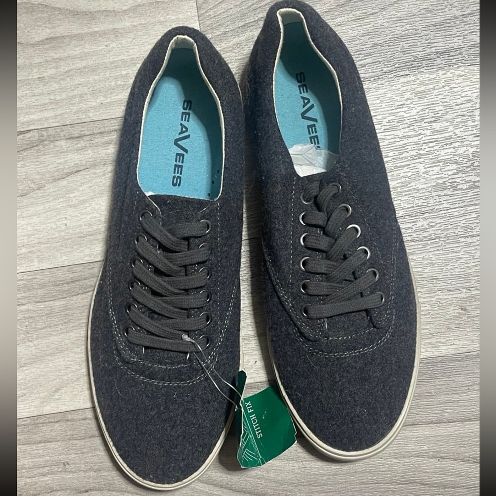 SeaVees Black Sneakers Sleek Low-Top Style